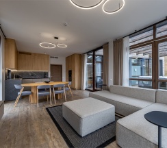 Вилла с 3-мя спальнями и панорамным видом на горы c Джакузи на террасе в Skypark