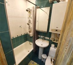 Трехкомнатный номер (в Мини-отель на Анджиевского д.26) в Тамара