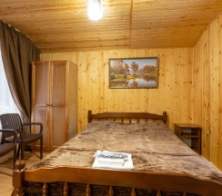 Двухместное шале с красивым видом из окна двуспальная кровать в Forest house resort