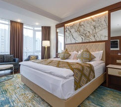 Двухместный номер Premium с видом на город двуспальная кровать в Best Western Plus Astana