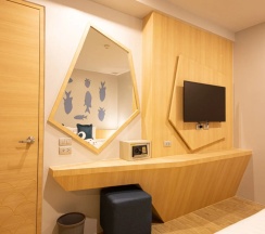 Семейный люкс с 2 комнатами в Golden Paradise Hotel