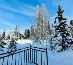 (1А) А-Frame 4x в Черногория на Родниковой