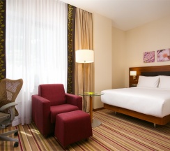 Стандартный номер с двуспальной кроватью (queen size) в Hilton Garden Inn Volgograd