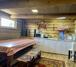 Дом в Евразия