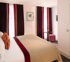 Двухместный номер Deluxe двуспальная кровать в Hotel Monge