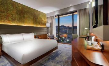 Двухместный номер Guest двуспальная кровать в DoubleTree by Hilton Hotel Istanbul - Piyalepasa