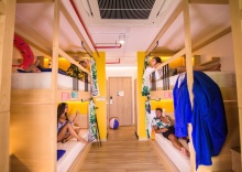 Кровать в общем номере c 1 комнатой в Lub d Koh Samui Chaweng Beach - Hostel