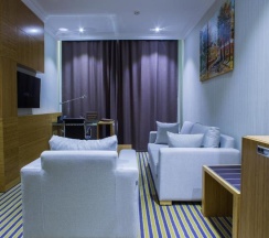 Люкс с 2 комнатами в Aidana Plaza Hotel