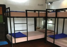 Кровать в общем номере в Deejai Chiang Mai Backpackers - Adults Only