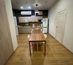 Кровать в 6-местном общем женском номере в День&Ночь