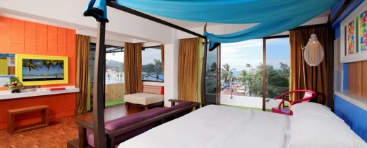 Люкс с видом на закат в Patong Beach Hotel