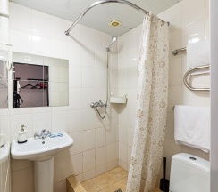 Номер делюкс улучшенный с 1 двуспальной кроватью в Sv grand hotel