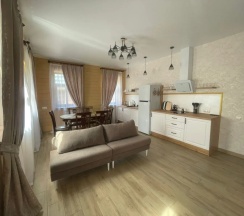 Коттедж с 3 спальнями в Гостевой дом