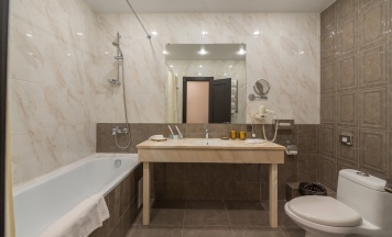 Люкс - TWIN в Sagaan Morin Hotel