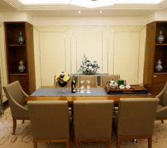 Люкс в SoLuxe Hotel Almaty