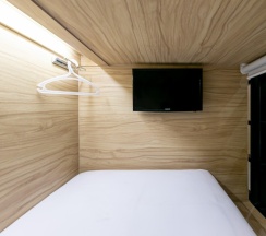 Кровать в общем номере (мужской номер) в The Bedrooms Hostel Pattaya