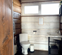 Коттедж с террасой в Chuchemlya eco village