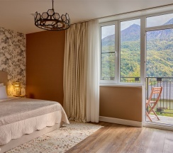 Супериор с балконом и видом на горы в Hills Polyana hotel&SPA
