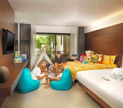 Номер Семейный с видом на сад в Отель Novotel Phuket Kata Avista Resort And Spa