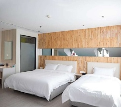 Семейный номер Standard в Beijing Saga Hotel