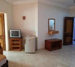 Семейный номер Standard с балконом в Golden Rose Hotel