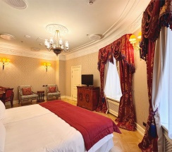 Улучшенный номер без вида (внутренний двор или мансарда) в Taleon Imperial Hotel