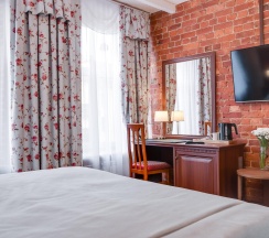 Номер полулюкс с 1 двуспальной кроватью в Rotas Hotels Group
