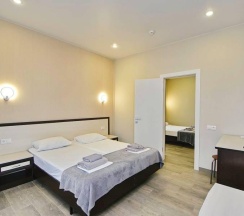 4-местный 2-комнатный номер люкс в Diamond Delux Hotel
