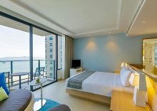 Двухместный клубный номер Executive двуспальная кровать в Holiday Inn Pattaya, an IHG Hotel