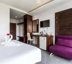 Двухместный номер Deluxe с балконом двуспальная кровать в 7Q Bangla Hotel