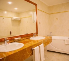 Апартаменты в Ramada by Wyndham Almaty
