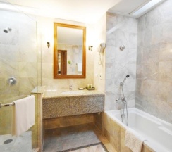 Двухместный номер Superior двуспальная кровать в Century Park Hotel