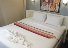 Номер Deluxe в S30 Sukhumvit Hotel