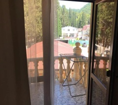 Люкс с балконом в Abaash Hotel Afon