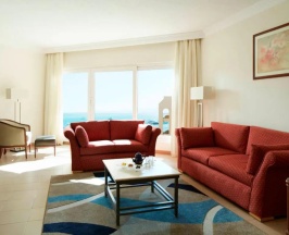 Двухместный полулюкс Venus с видом на море двуспальная кровать в Hurghada Marriott Beach Resort