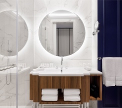 Представительский Люкс в Марриотт Империал Плаза