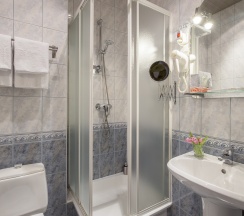 Полулюкс в Искра