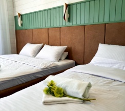 Трёхместный номер Standard с красивым видом из окна в Manresa family resort