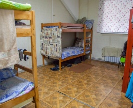 Кровать в общем номере (мужской номер) в Хостел 44