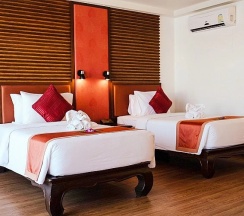 Номер Family с балконом в Курорт Nipa Resort