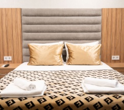 Семейный двухкомнатный в Акрополь