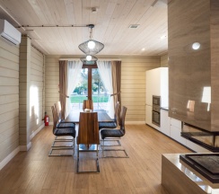 Коттедж с балконом в Литфонд