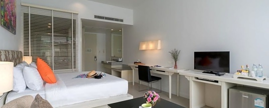 Номер Deluxe с балконом в The Briza Beach Resort Khaolak