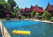 Номер Deluxe seafront в Anda Resort Koh Lipe