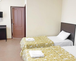 Кровать в 6-местном общем женском номере в Smart Hotel KDO Челябинск