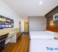 Двухместный номер Standard 2 отдельные кровати в Fanyi Hotel (Hohhot People's Great Hall Hailiang Square)