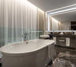 Номер Family Duplex двухуровневый  - с двуспальной кроватью и раскладным диваном в Swissotel Resort Сочи Камелия