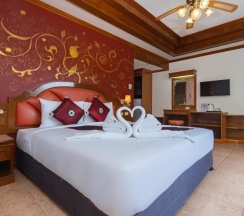 Двухместный номер Deluxe двуспальная кровать в Memory Karon Resort