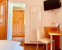Одноместный номер Standard с балконом в Hotel Capricorn