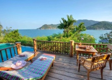 Двухместная Villa Plus Sea View Pool двуспальная кровать в Santhiya Koh Phangan Resort & Spa